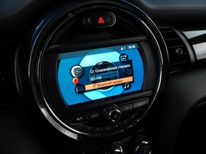 Хетчбэк MINI Cooper 2018 года, 1599077 рублей, Москва