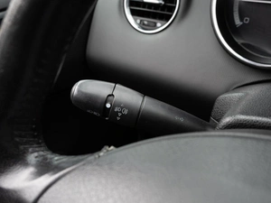 Хетчбэк Peugeot 308 2009 года, 590000 рублей, Краснодар