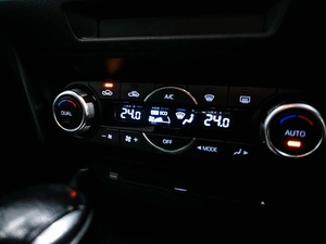 Хетчбэк Mazda Axela 2013 года, 1150000 рублей, Красноярск