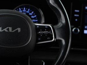 Минивэн Kia Carnival 2021 года, 3149999 рублей, Москва