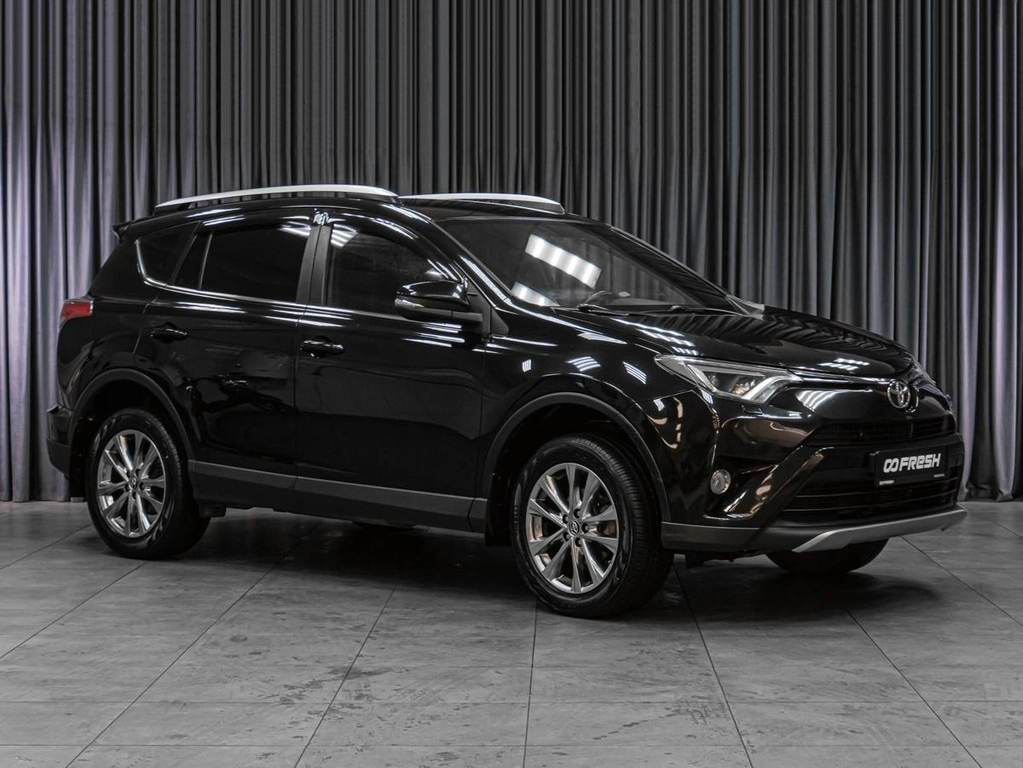 Внедорожник Toyota RAV4 2017 года, 3049000 рублей, Тюмень