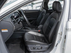Седан Volkswagen Jetta 2020 года, 2260000 рублей, Краснодар