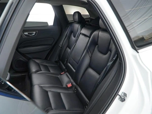 Внедорожник Volvo XC60 2021 года, 3997055 рублей, Москва