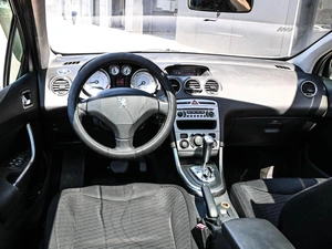 Хетчбэк Peugeot 308 2010 года, 584000 рублей, Кирилловка