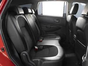 Внедорожник Nissan Qashqai+2 2013 года, 1650000 рублей, Омск