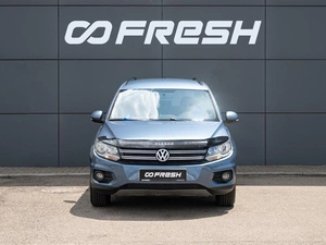 Внедорожник Volkswagen Tiguan 2012 года, 1210000 рублей, Краснодар