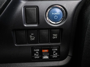 Минивэн Toyota Noah 2014 года, 1849000 рублей, Кирилловка