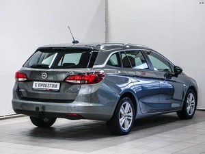 Универсал Opel Astra 2019 года, 1670000 рублей, Красноярск