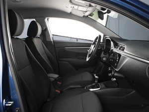 Седан Kia Rio 2021 года, 1750000 рублей, Омск