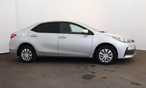 Седан Toyota Corolla 2018 года, 1550000 рублей, Орёл