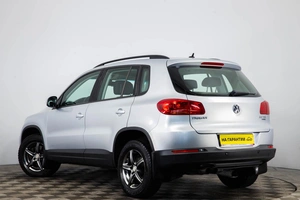 Внедорожник Volkswagen Tiguan 2014 года, 1649000 рублей, Пермь