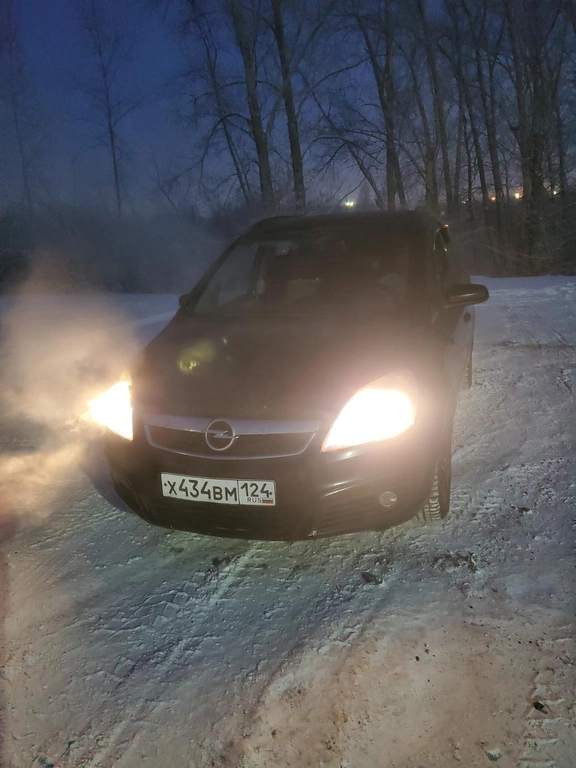 Минивэн Opel Zafira 2006 года, 350000 рублей, Ачинск