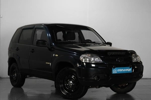 Внедорожник Chevrolet Niva 2017 года, 819000 рублей, Челябинск