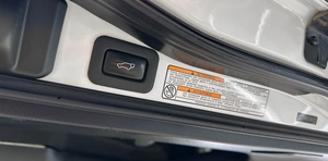 Внедорожник Toyota Land Cruiser 2016 года, 6400000 рублей, Красноярск