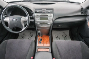 Седан Toyota Camry 2010 года, 1409000 рублей, Красноярск