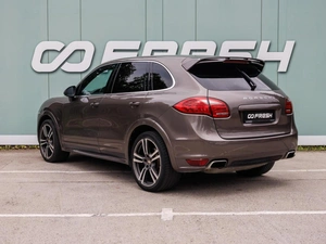 Внедорожник Porsche Cayenne 2012 года, 2099000 рублей, Большой Сочи