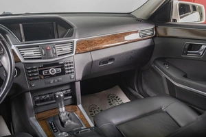 Седан Mercedes-benz E-класс 2011 года, 1769000 рублей, Томск