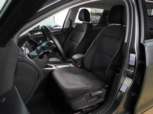 Хетчбэк Volkswagen Golf 2018 года, 1889000 рублей, Воронеж