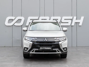 Внедорожник Mitsubishi Outlander 2021 года, 2370000 рублей, Краснодар