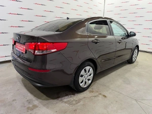 Седан Kia Rio 2016 года, 935000 рублей, Красноярск