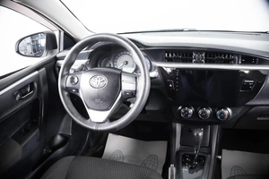 Седан Toyota Corolla 2014 года, 1349000 рублей, Пермь