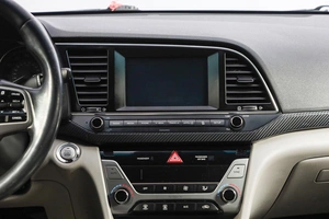 Седан Hyundai Elantra 2015 года, 1289000 рублей, Новосибирск