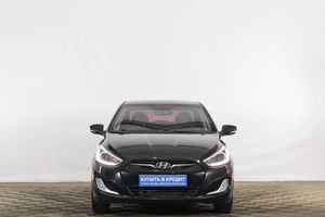 Седан Hyundai Solaris 2013 года, 899000 рублей, Тюмень