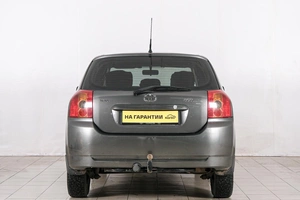 Хетчбэк Toyota Corolla 2006 года, 829000 рублей, Красноярск