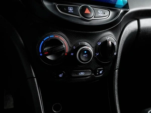 Седан Hyundai Solaris 2013 года, 899000 рублей, Воронеж