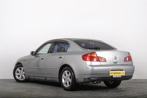 Седан Nissan Skyline 2001 года, 559000 рублей, Томск