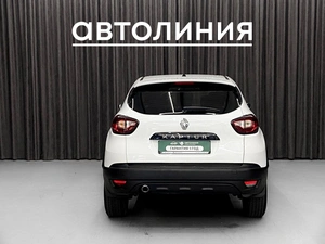 Внедорожник Renault Kaptur 2017 года, 899000 рублей, Красноярск