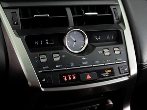 Внедорожник Lexus NX 2017 года, 2699000 рублей, Тюмень