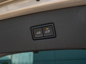 Внедорожник Volkswagen Tiguan 2018 года, 2180000 рублей, Краснодар