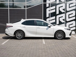 Седан Toyota Camry 2020 года, 2710000 рублей, Краснодар