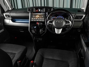 Хетчбэк Toyota Tank 2018 года, 1070000 рублей, Тюмень