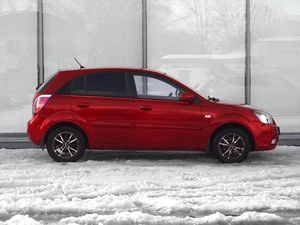 Хетчбэк Kia Rio 2009 года, 580000 рублей, Тверь