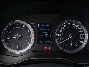 Внедорожник Hyundai Venue 2021 года, 2250000 рублей, Краснодар