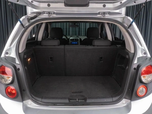 Хетчбэк Chevrolet Aveo 2012 года, 689000 рублей, Тюмень
