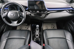 Внедорожник Toyota C-HR 2020 года, 2799000 рублей, Красноярск