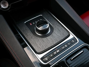 Внедорожник Jaguar F-Pace 2020 года, 3700000 рублей, Волгоград