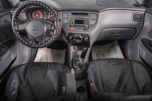 Седан Kia Rio 2011 года, 579000 рублей, Томск