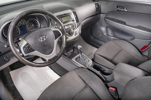 Хетчбэк Hyundai i30 2009 года, 709000 рублей, Томск