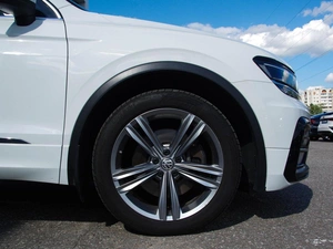 Внедорожник Volkswagen Tiguan 2019 года, 3325000 рублей, Владимир
