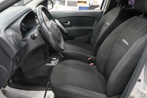 Хетчбэк Renault Sandero Stepway 2017 года, 1039000 рублей, Омск