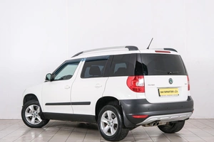 Внедорожник Skoda Yeti 2011 года, 959000 рублей, Красноярск