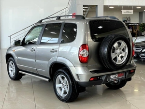 Внедорожник Chevrolet Niva 2010 года, 647000 рублей, Солонцы