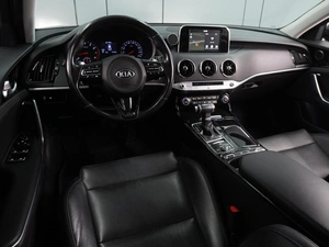 Лифтбек Kia Stinger 2019 года, 2399000 рублей, Воронеж