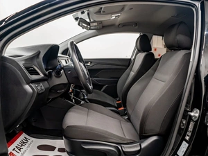 Седан Hyundai Solaris 2019 года, 1550000 рублей, Красноярск