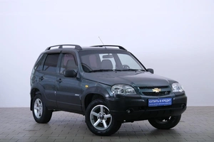 Внедорожник Chevrolet Niva 2018 года, 719000 рублей, Омск