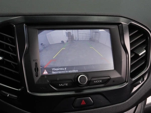 Седан ВАЗ (LADA) Vesta 2019 года, 1074000 рублей, Воронеж